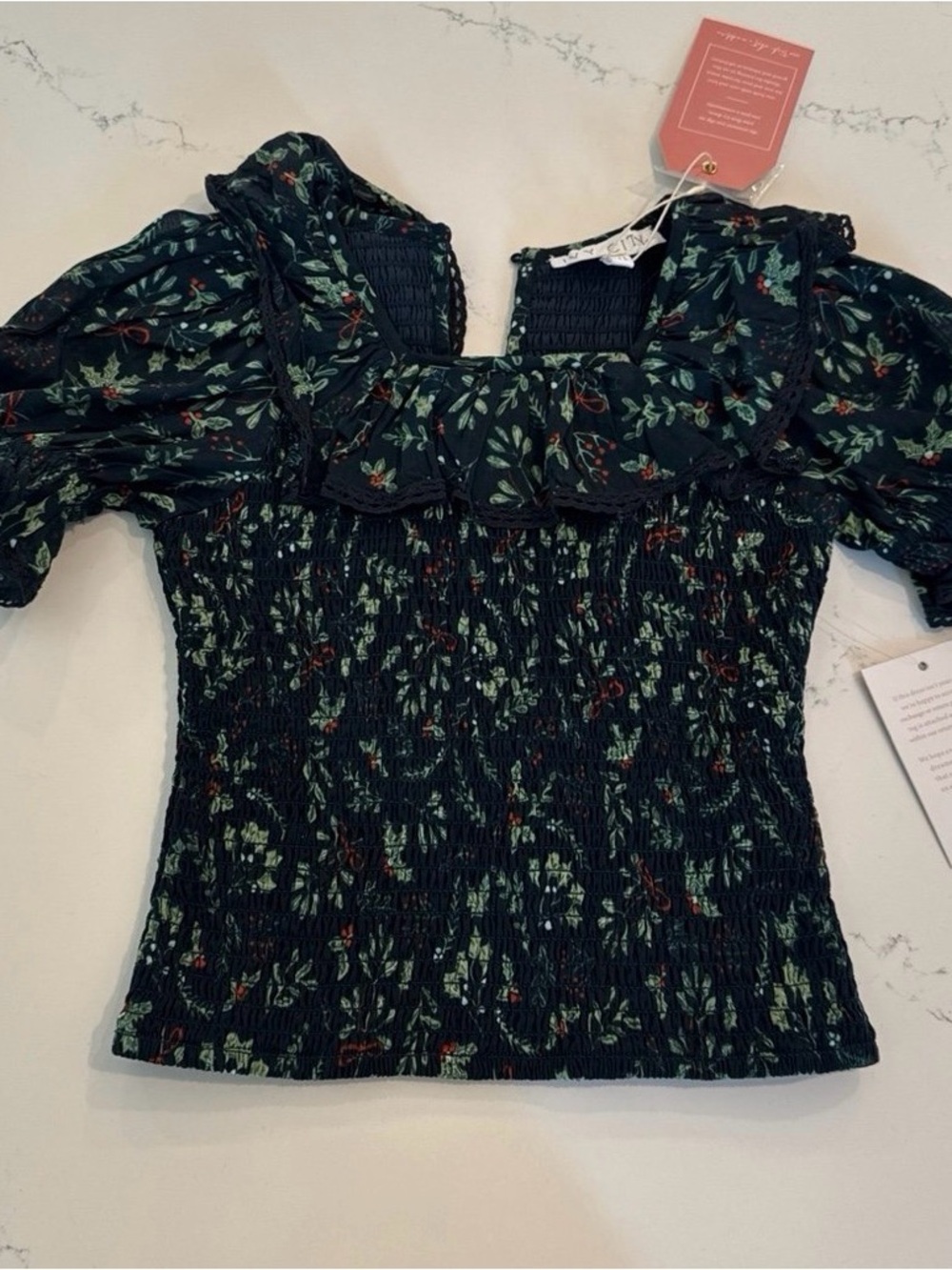 Ivy City Co Navy Smocked Floral Puff-Sleeve Top